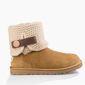 BRAND NEW Shaina UGG boots